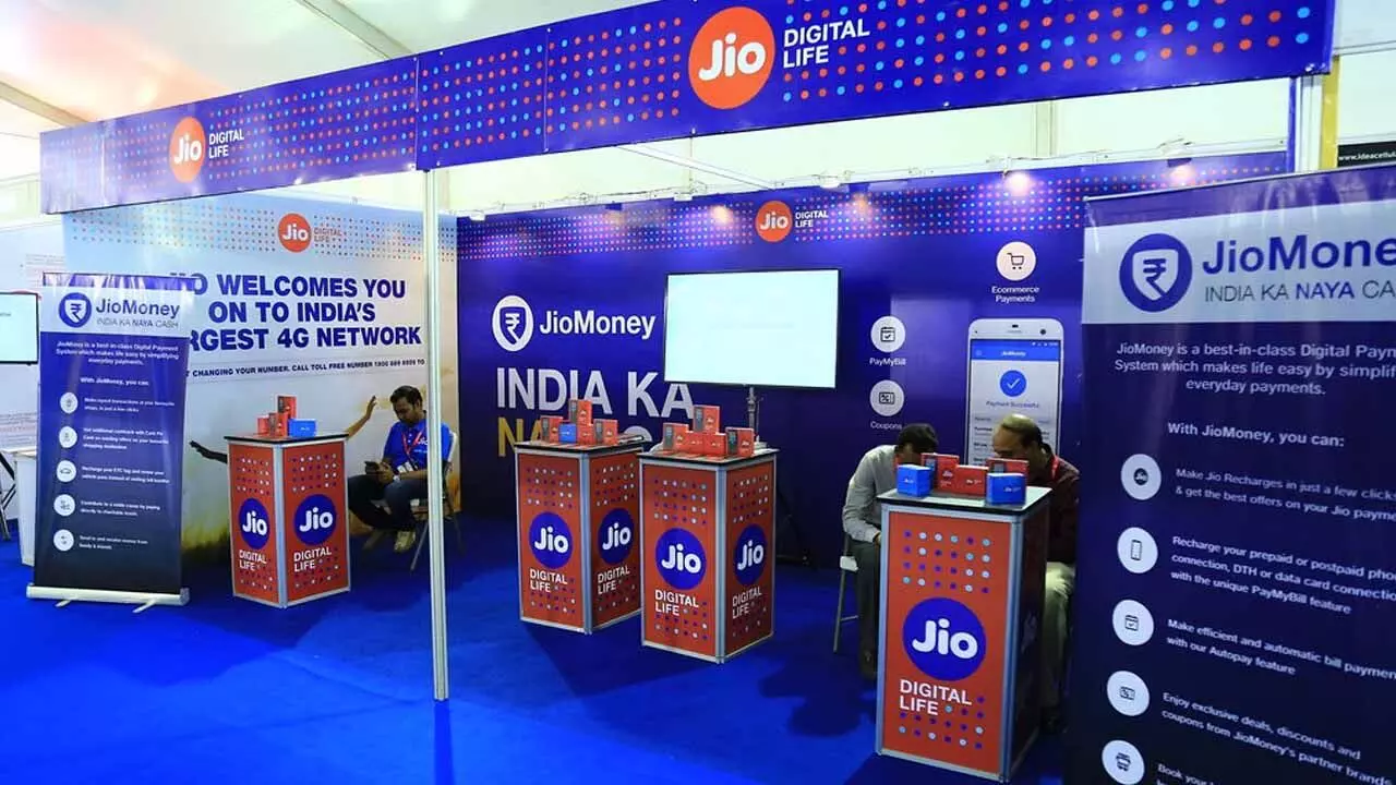 রিচার্জ প্ল্যানের সুবিধা বাড়ালো Reliance Jio, আগের দামেই ২৮ দিন‌ বেশি ভ্যালিডিটি সহ পাবেন Amazon Prime Lite