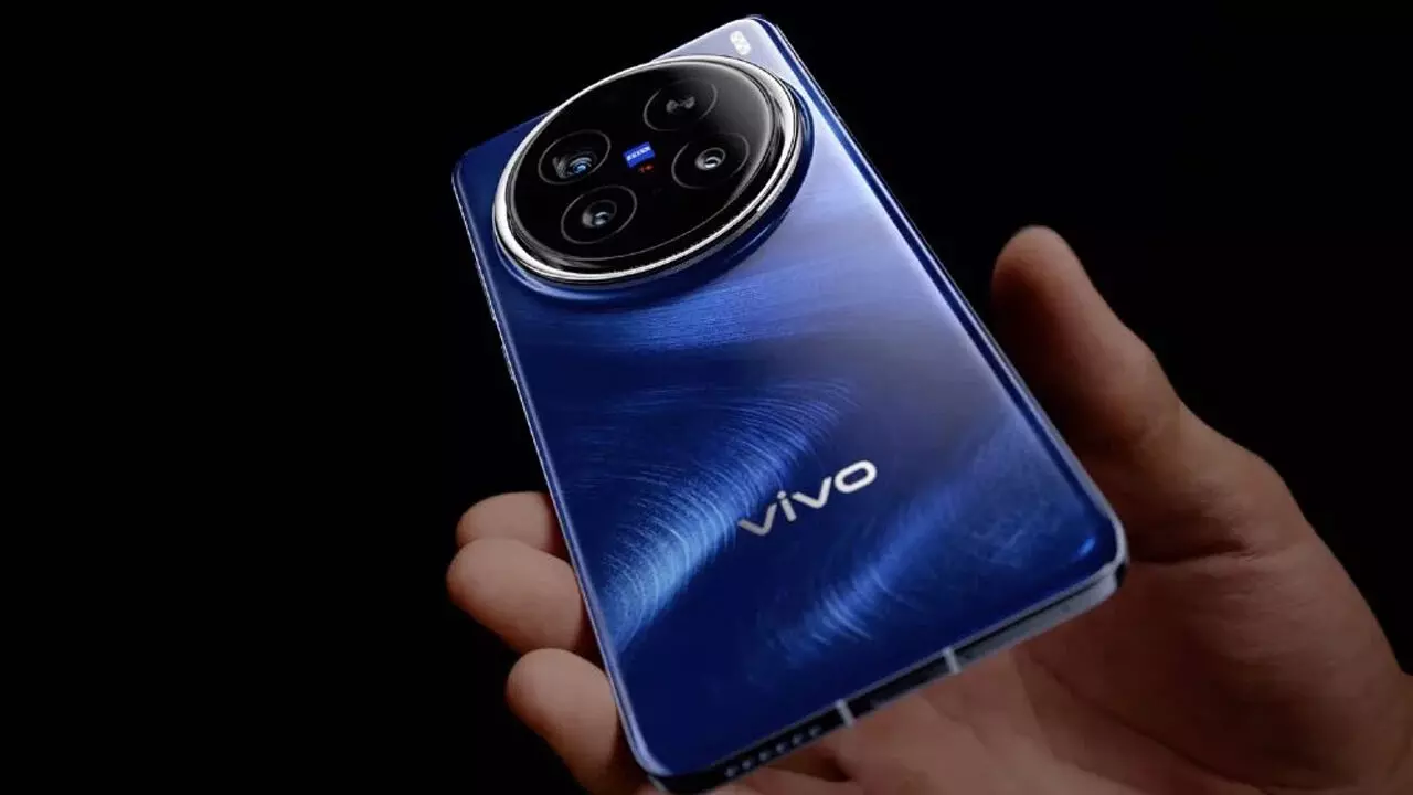 চার্জ ফুরাবে না, সুপার লার্জ ব্যাটারি সহ আসছে Vivo, Oppo, Xiaomi-র ফ্ল্যাগশিপ স্মার্টফোন