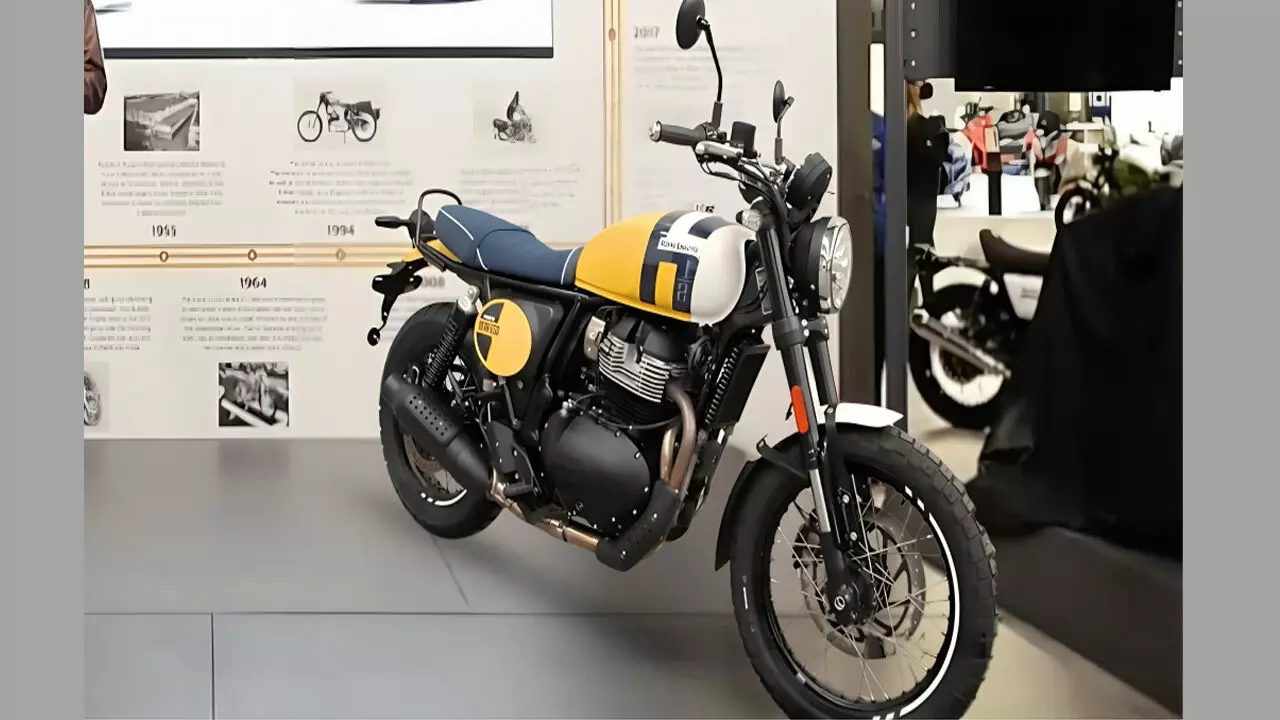 নতুন বছরের আগেই বড় চমক আনছে Royal Enfield? নয়া বাইকের ছবি ফাঁস হতেই হইচই