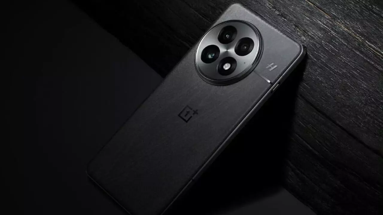 OnePlus 13 ফোনের ক্যামেরা কেমন হবে? Camera FV-5 থেকে প্রকাশ হল ডিটেলস