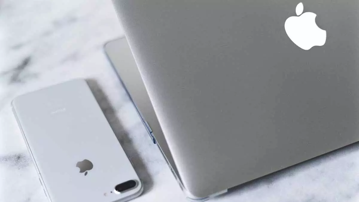 হ্যাকারদের টার্গেটে iPhone থেকে MacBook, এখনই এই কাজ করার পরামর্শ দিল কেন্দ্রীয় সাইবার সংস্থা