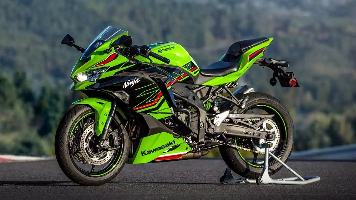 নতুন রূপে দেশের বাজারে হাজির Kawasaki Ninja ZX-4RR বাইক, দাম কত রাখা হল?