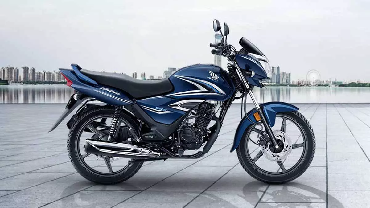 ১০ হাজার টাকা দিয়ে বাড়ি নিয়ে যান সেরা মাইলেজের Honda Shine 125, কলকাতায় ডাউন পেমেন্ট ও EMI দেখুন