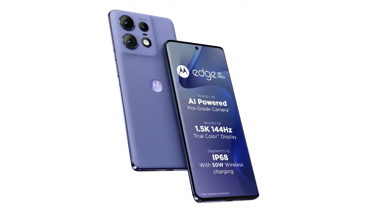 সেরা সেলফি ক্যামেরার Motorola Edge 50 Pro 5G ফোনের উপর ১০ হাজার টাকা ছাড়