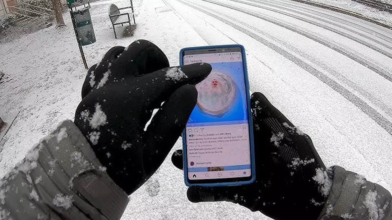 Smartphone Gloves Mode