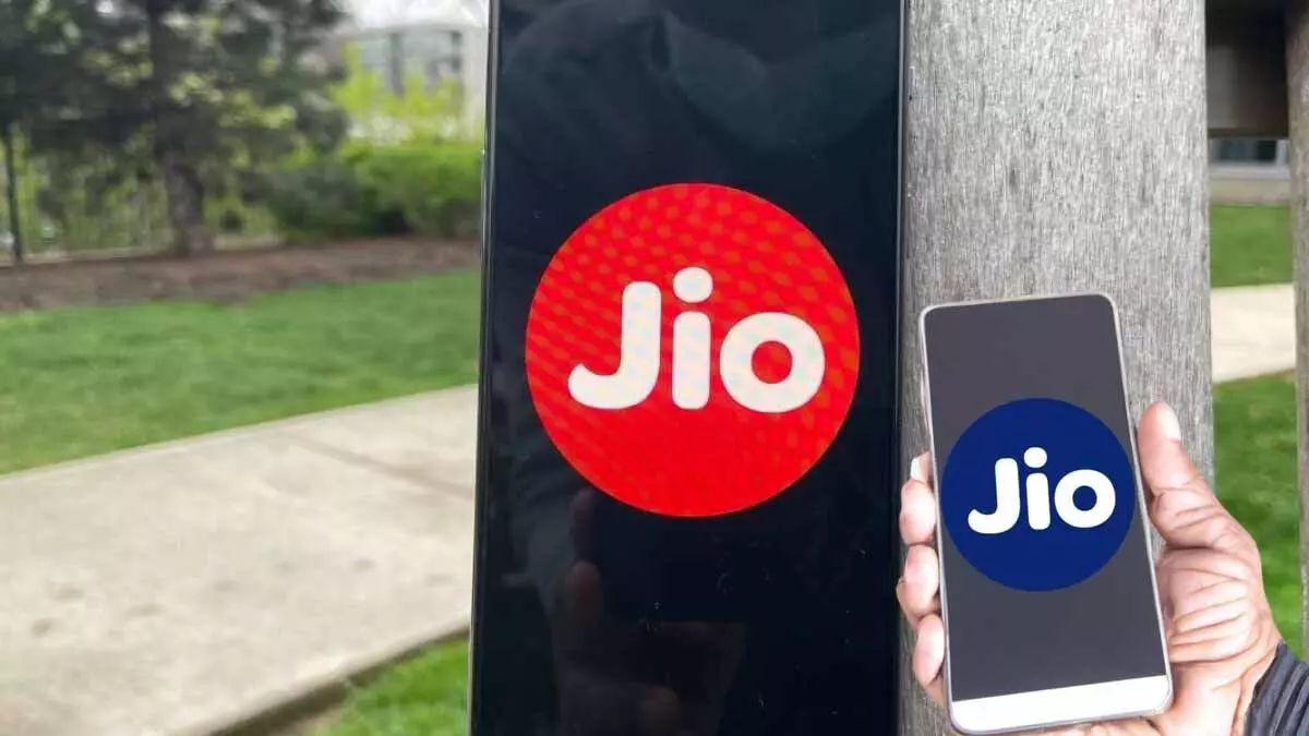 Jio ইউজারদের জন্য বড় খবর, 19 টাকার ও 29 টাকার ডেটা প্ল্যানে এল বদল, রিচার্জের আগে জানুন