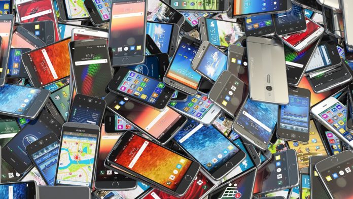 530 crore Mobile Phones waste in 2022 WEEE