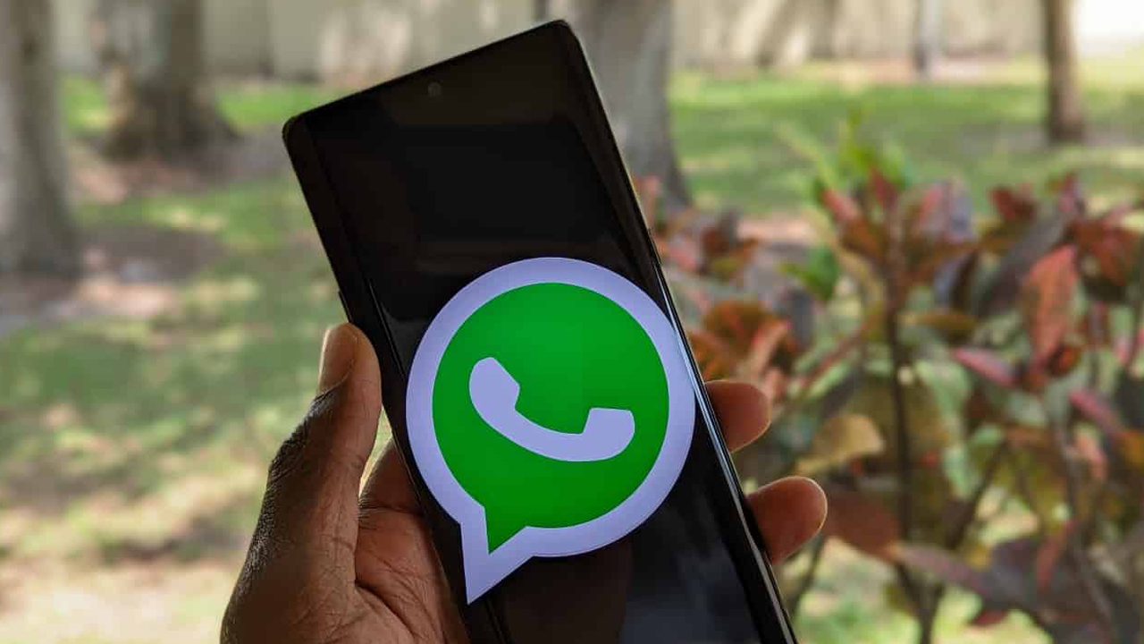 WhatsApp Responds Why App Stopped Working