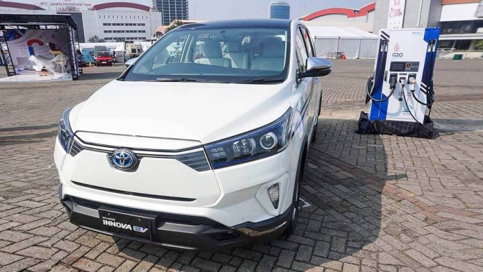 Toyota Innova Electric Spotted Testing