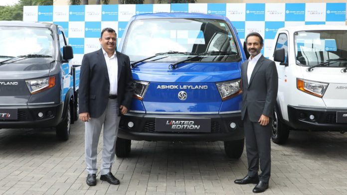 Ashok Leyland Showaces India's First Hydrogen Ice Vehicle