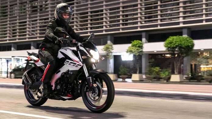 Bajaj Launches Updated Pulsar NS160 and NS200 in Brazil as Dominar 160 and Dominar 200