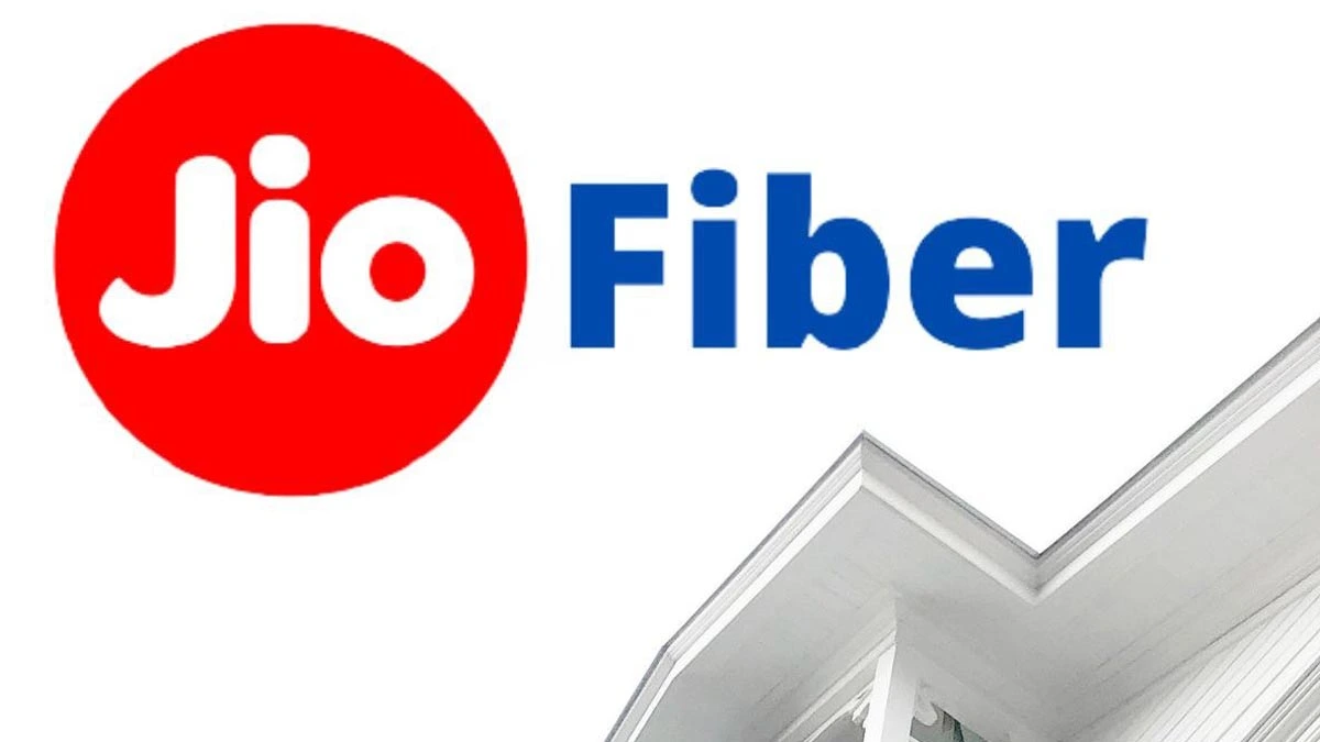 Cheapest jio fiber plan get unlimited 5g data free calls sms and 13 ott benefits at 599 rs