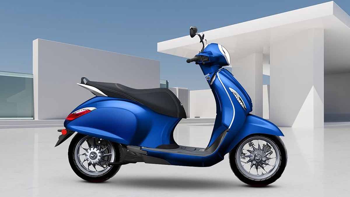 Bajaj Chetak Electric Scooter Receives Over 20000 Bookings In July 2024