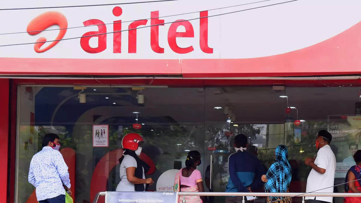 ২৫০ টাকার কমে Airtel গ্রাহকরা রিচার্জ করতে পারেন এই প্ল্যানগুলি, সারামাস কল-ডেটা নিয়ে চাপ থাকবেনা