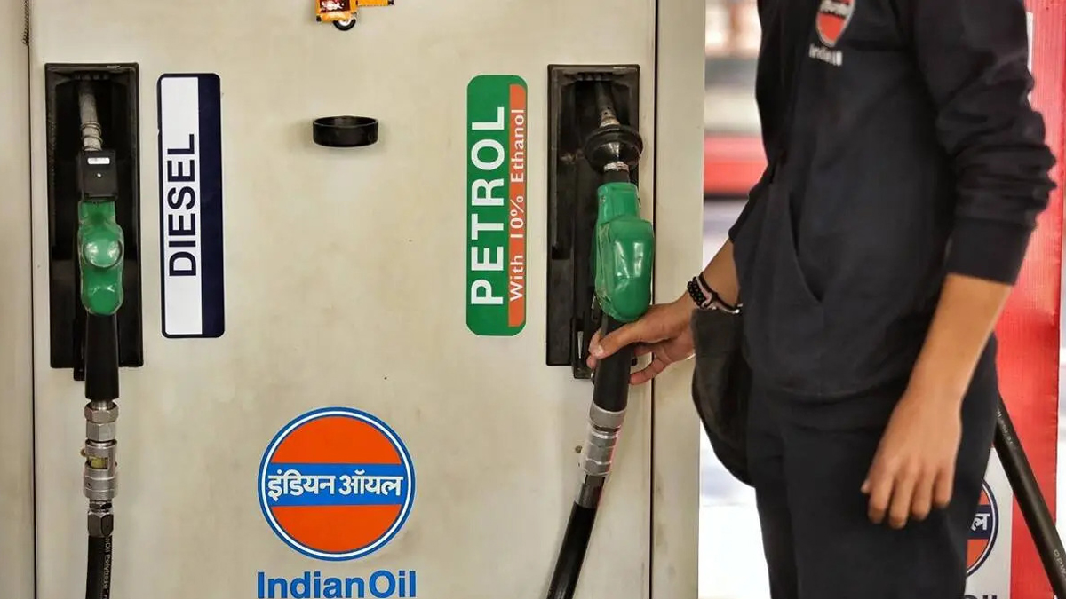 Petrol Diesel Price Today For 15 August 2024 Kolkata Mumbai Delhi Chennai