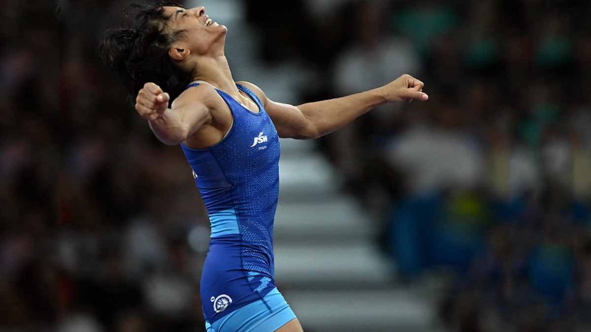 Vinesh Phogat Beats Strong Opponent Yui Susaki Tokyo Olympics Gold Medalist Reaches Quarterfinals In Wrestling