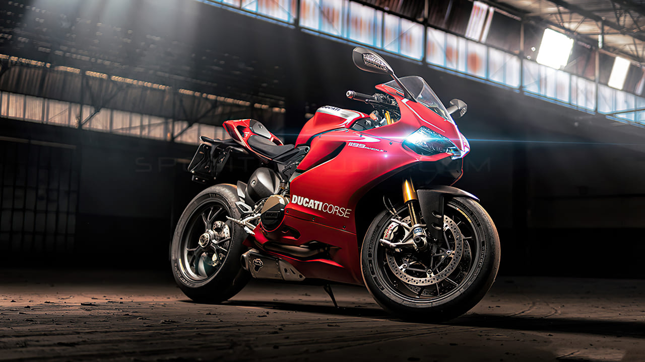 2025 ducati panigale v4 sold out india