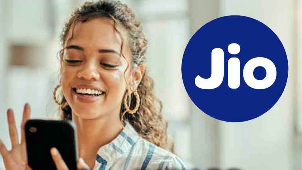 Reliance Jio rs 239 vs rs 249 recharge plan benefits comparison