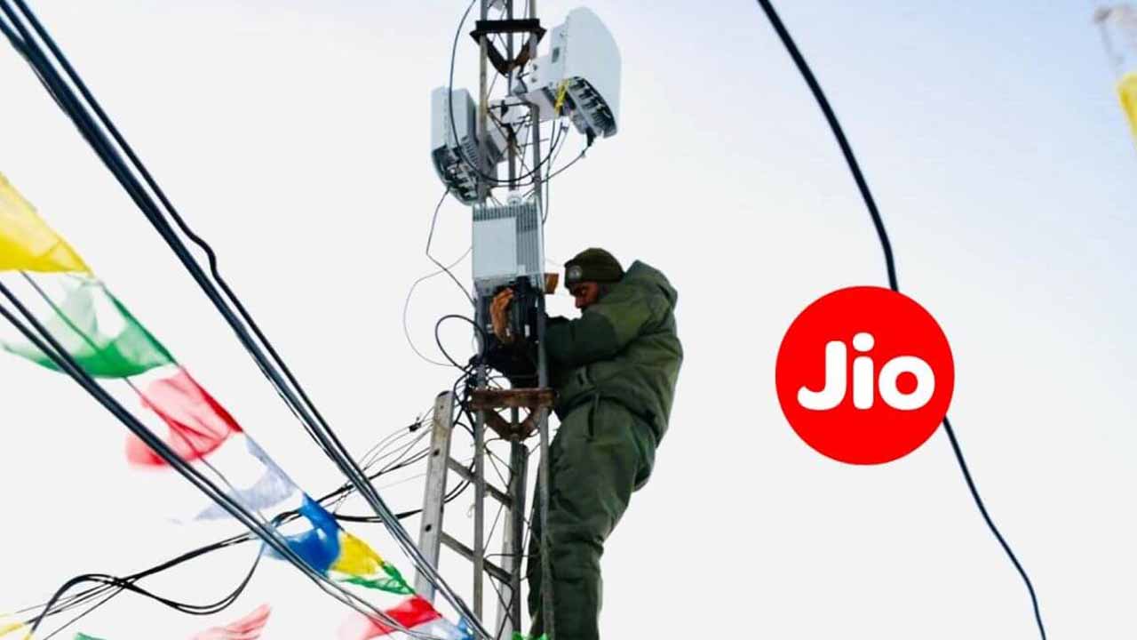 reliance-jio-becomes-first-operator-at-siachen-glacier-install-5g-base-station-for-armed-forces-with-4g-and-5g-network