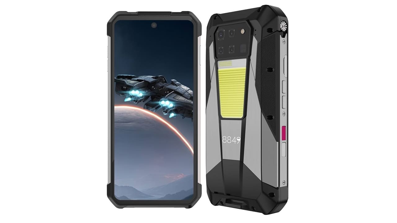 Doomsday Smartphone launched with 23800mah battery and projector 200 megapixel camera