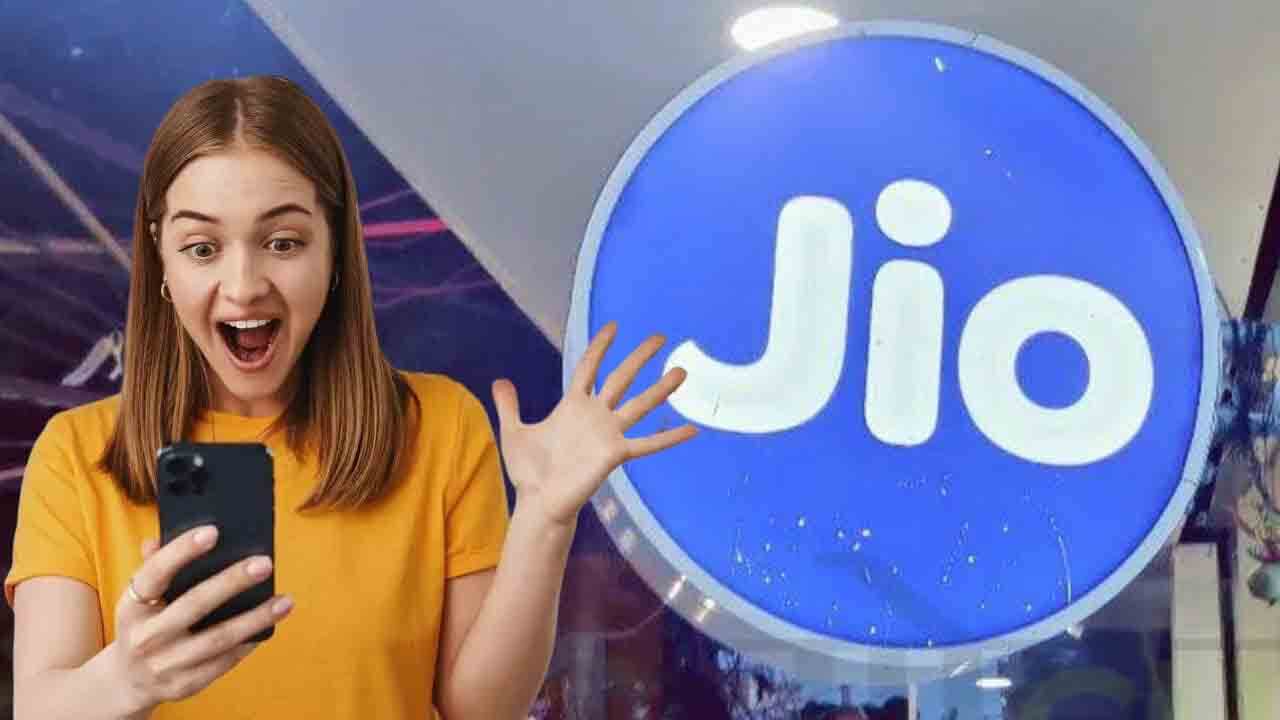 Jio launches rs 100 JioHotstar subscription 5gb data recharge prepaid plan