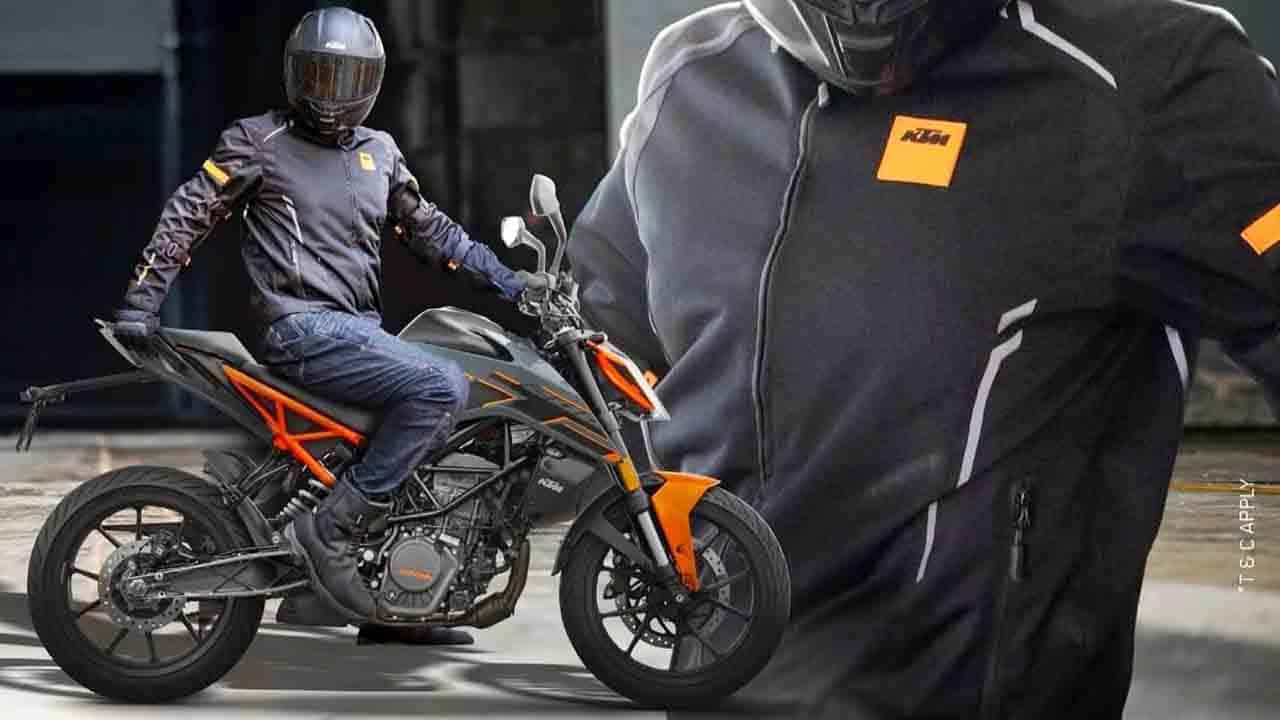 ktm 200 duke available with free riding jacket