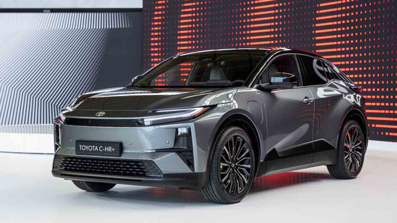 toyota-c-hr-electric-suv-makes-global-debut-range-features