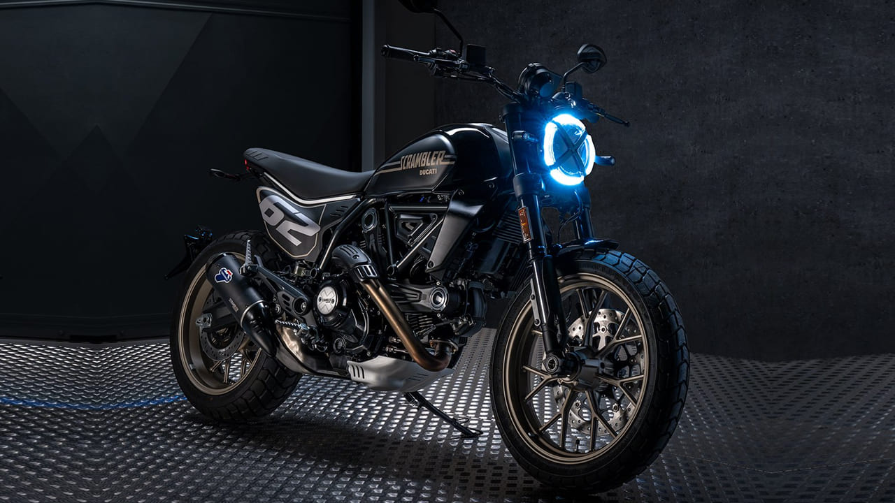 2025 Ducati Scrambler Full Throttle bike Launched with two colours features price