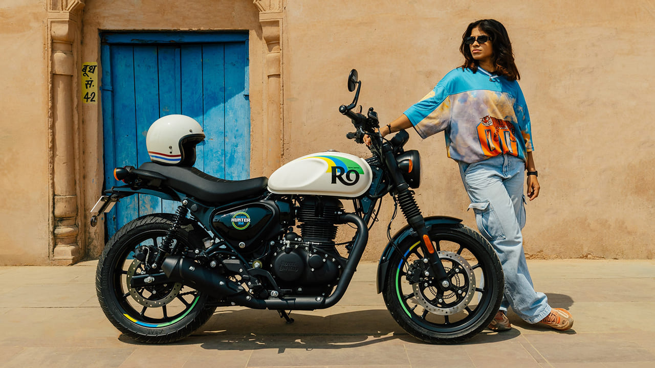 2025 royal Enfield hunter 350 launched in india price with new colour engine features