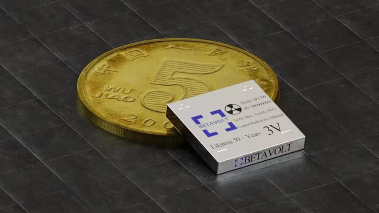 Betavolt BV100 nuclear battery lasts 50 years after full charge