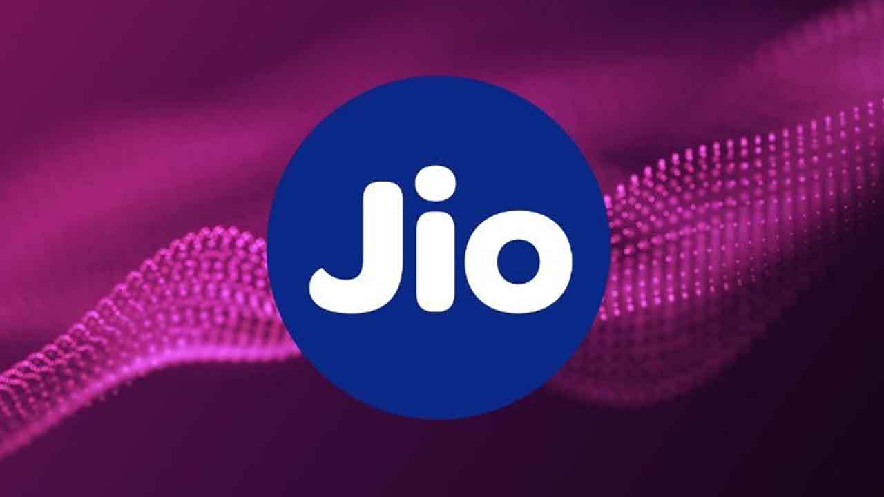 JioHotstar gets 200 million paid subscribers after launch due ipl 2025 livestream
