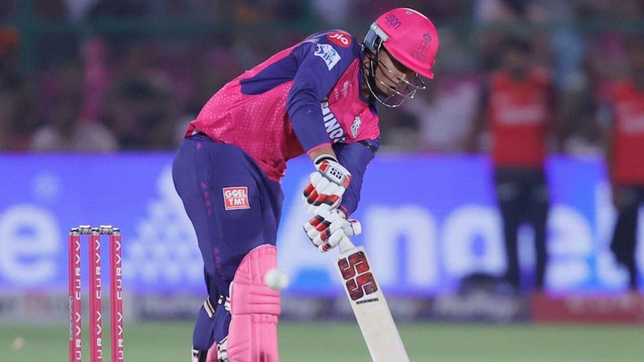 Top-5-ipl-fastest-century-vaibhav-suryavanshi-breaks-yusuf-pathan-15-yeard-old-record
