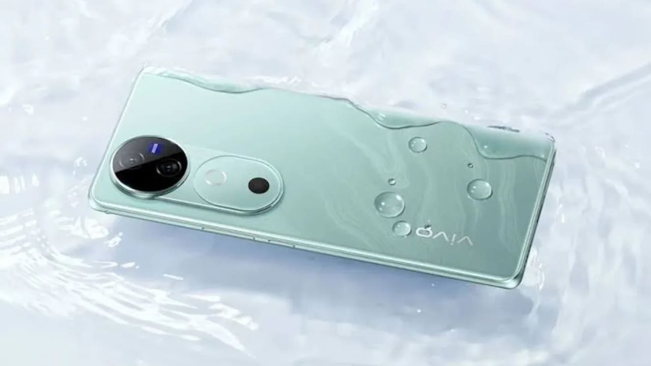 Vivo V40 Pro with 50mp triple rear camera and 50mp selfie camera got cheaper on Flipkart