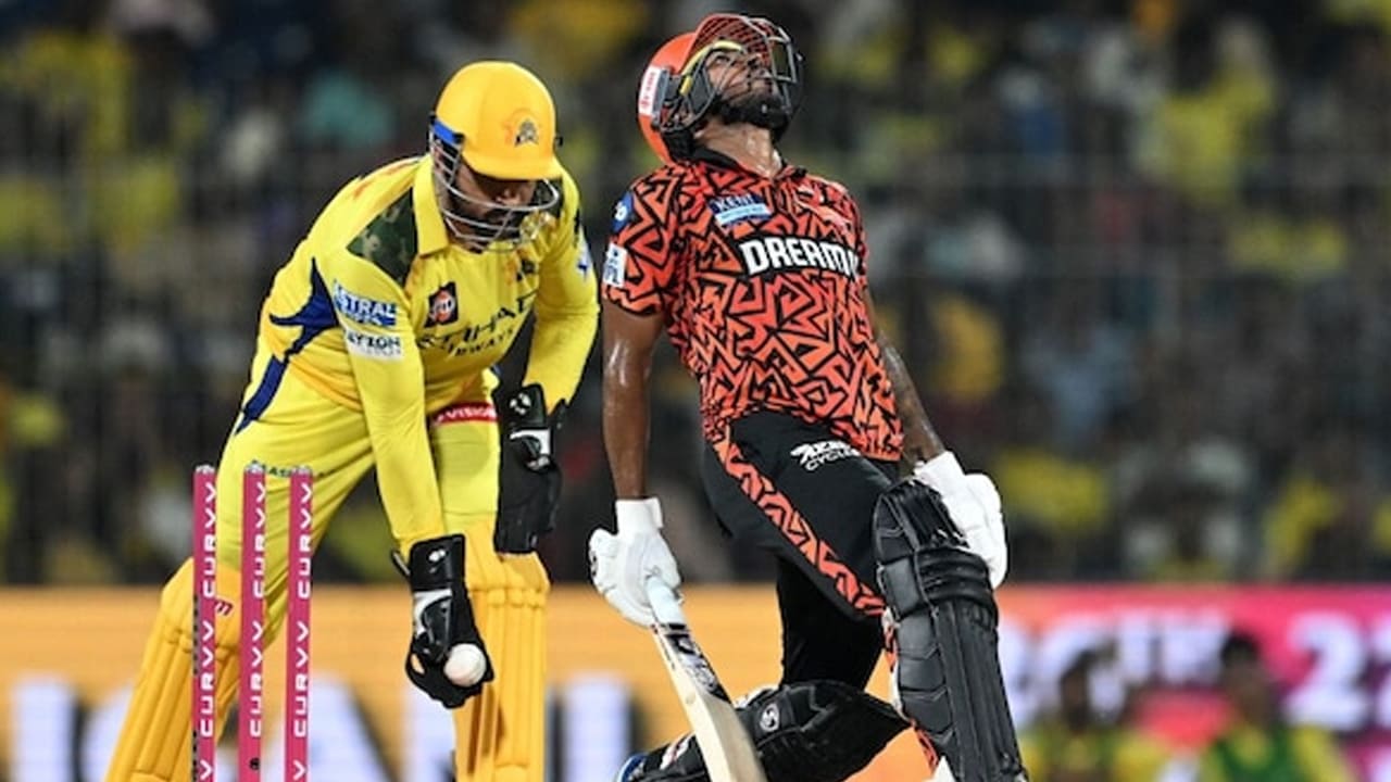 ipl-2025-points-table-after-csk-vs-srh-match-end-playoffs-race-for-csk-gt-on-top
