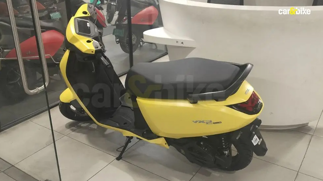 Hero Vida VX2 Spotted uncovered in a dealership image design features
