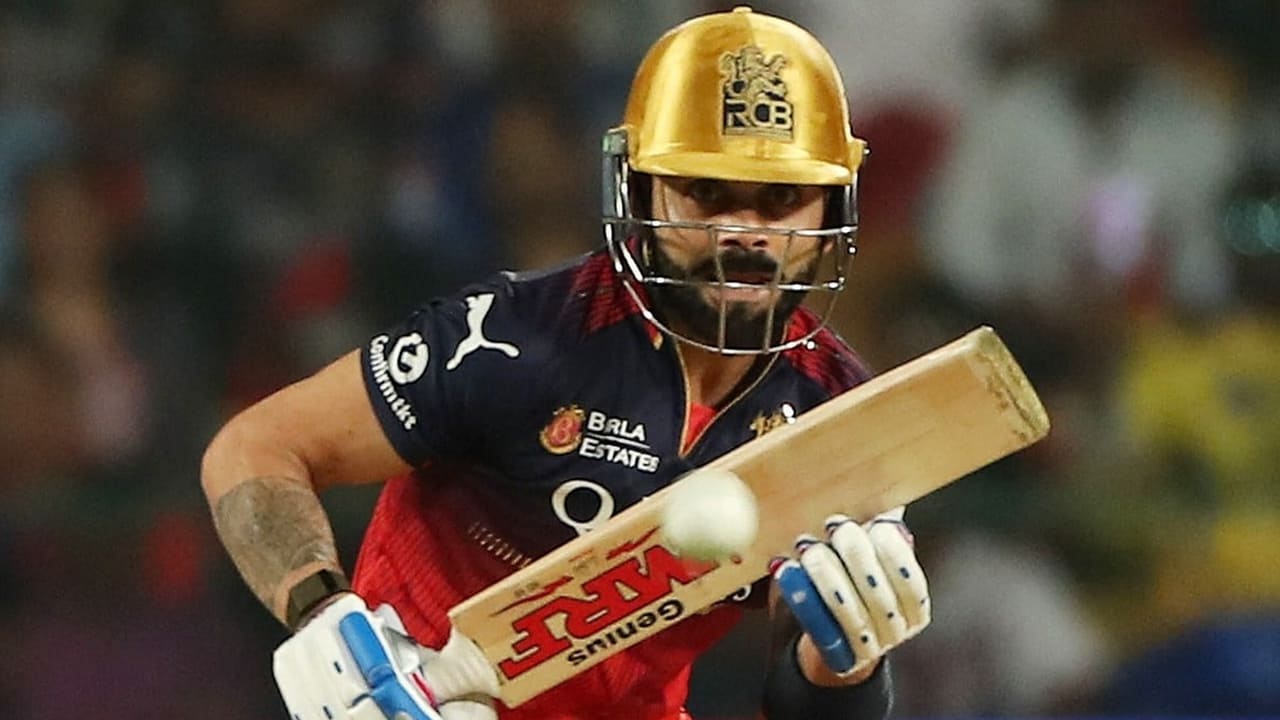 rcb vs csk virat kohli most ipl seasons with 500 plus runs surpasses david warner