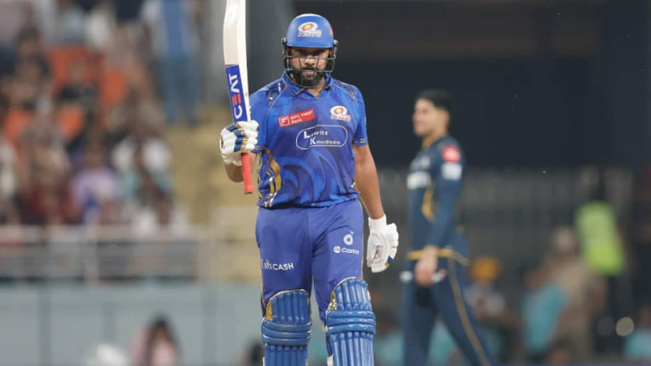 rohit-sharma-scores-7000-runs-in-ipl-after-virat-kohli-mi vs gt ipl 2025