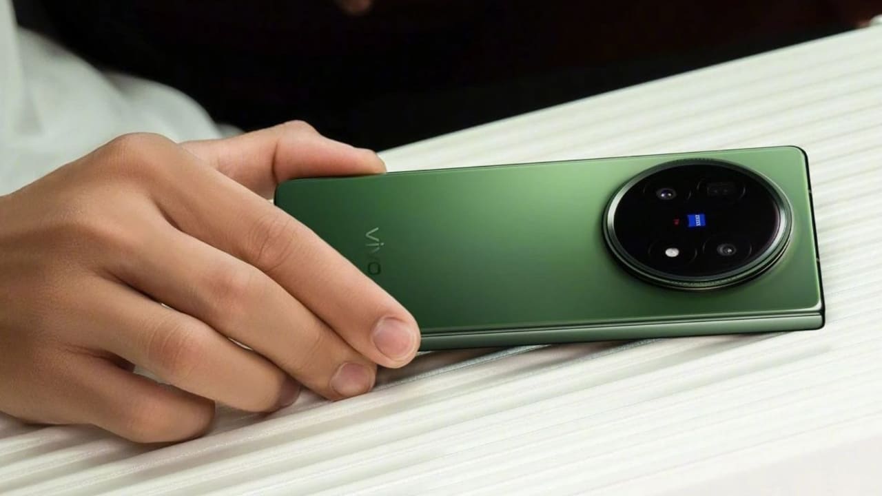 Vivo X Fold 5 launched with dual display 50-Megapixel Periscope Triple Camera Price Specifications