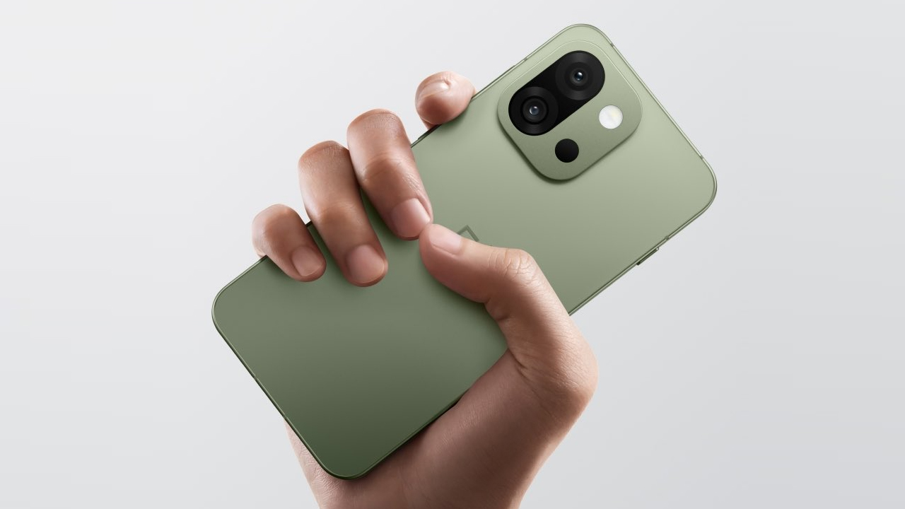 oneplus-13s-prebooked-record-highest-selling-smartphone-in-40000-rupees-segment