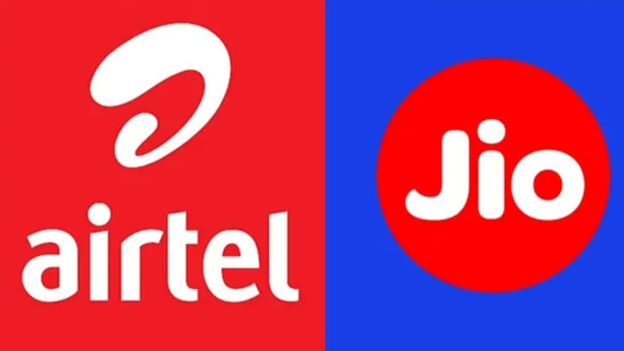 Jio offering Netflix Amazon prime ott subscription unlimited call data compare airtel half price