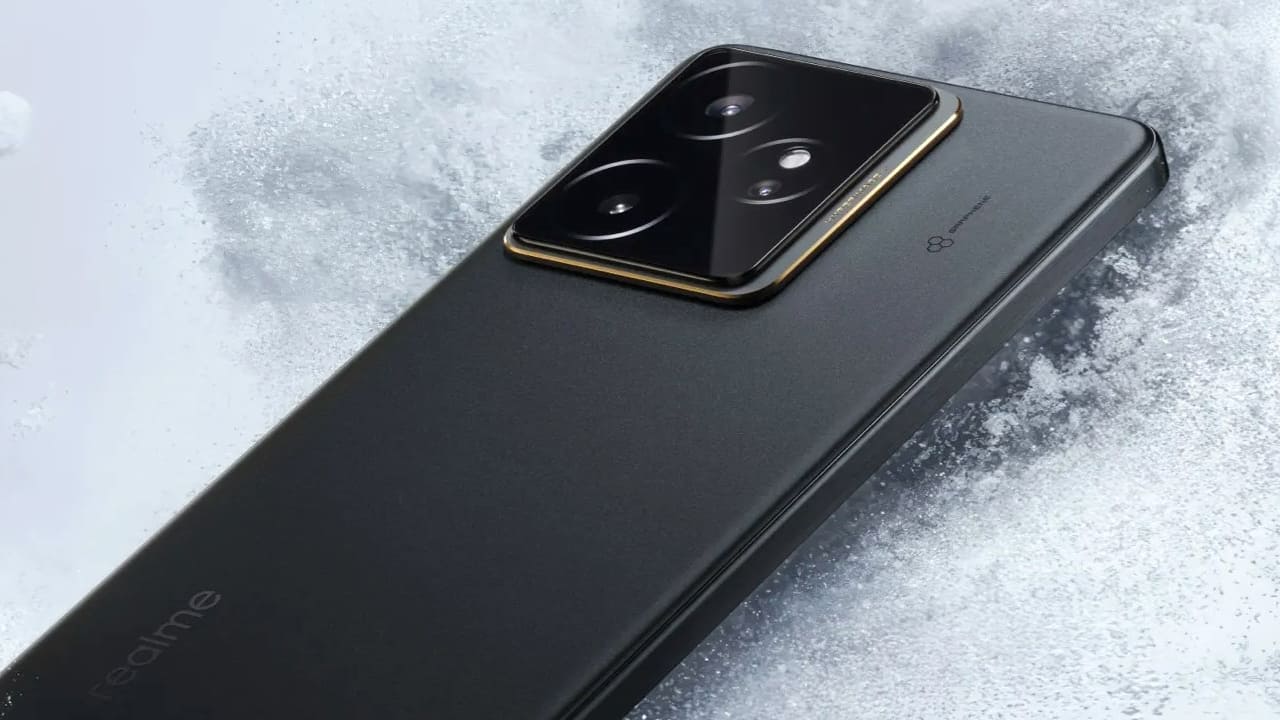 Top 3 7000mAh battery and fast charging smartphones realme iqoo oppo in list
