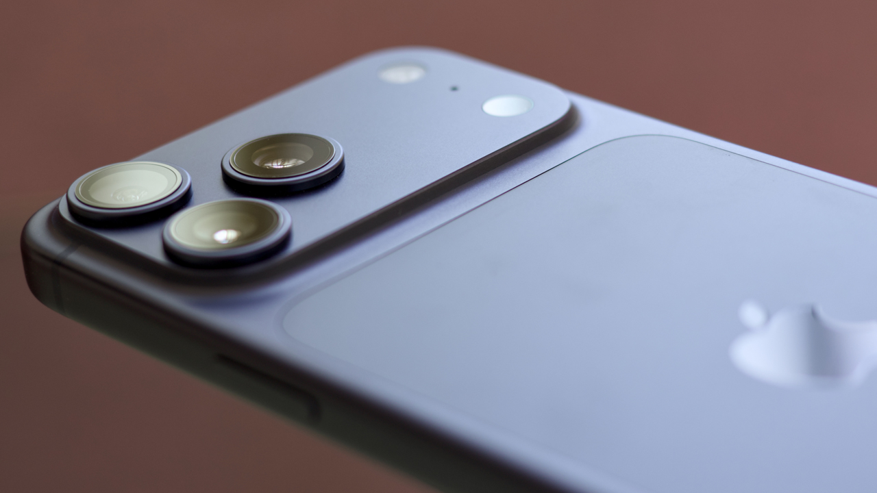 iPhone Fold, iPhone 18 Pro Series Said to Launch With A20 Pro Chip; Camera and Display Specifications Leaked