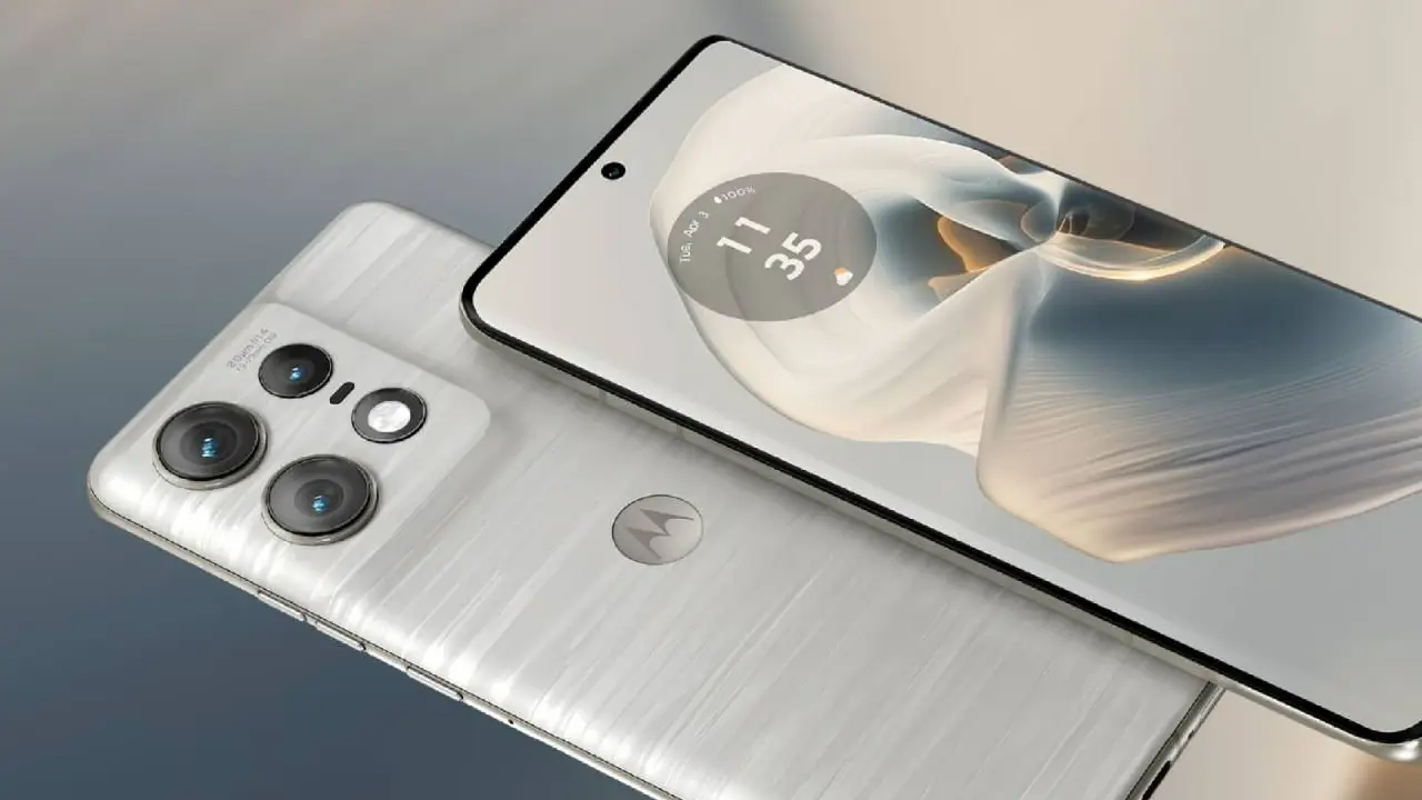 motorola-edge-50-pro-now-available-for-under-24000-rupees-with-12000-rupees-discount-check-the-deal