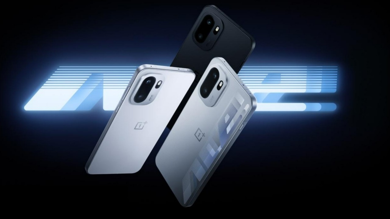 oneplus-tipped-to-launch-a-flat-screen-performance-smartphone-with-massive-8000mah-battery